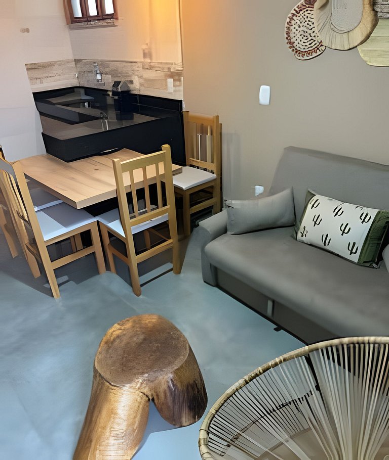 Casa Completa com Duas Suítes e Acesso à Piscina
