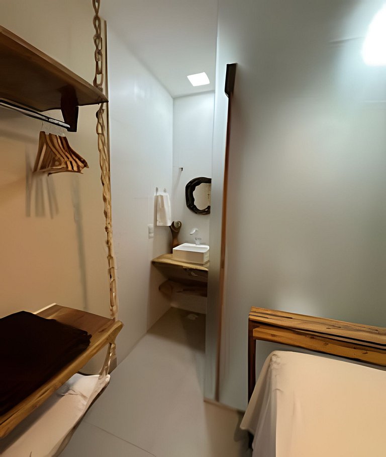 Casa Completa com Duas Suítes e Acesso à Piscina