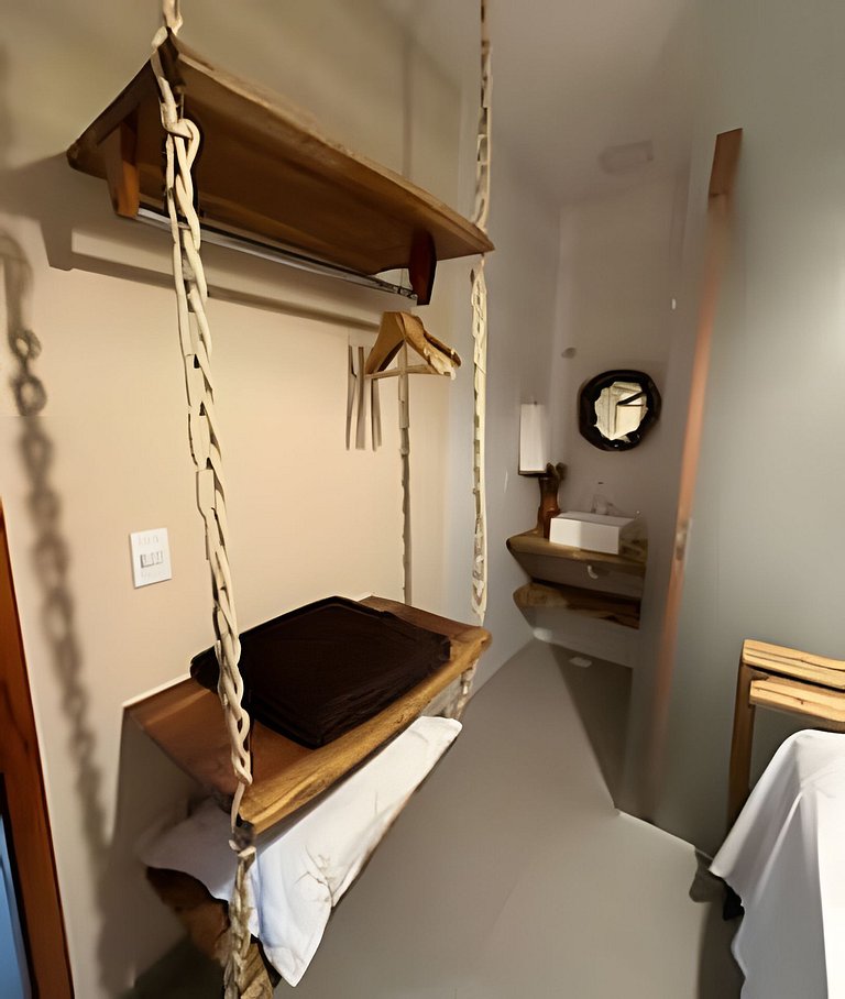 Casa Completa com Duas Suítes e Acesso à Piscina