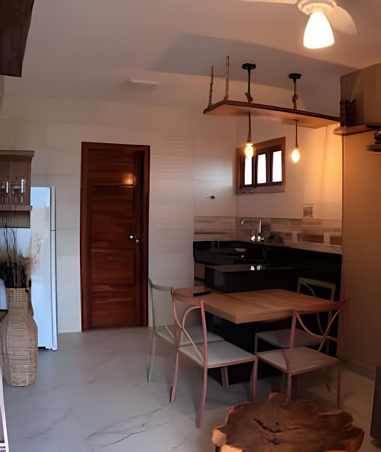 Casa Completa a Poucos Metros do Centro Histórico
